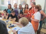 Венгерская делегация на мастер-классе по росписи