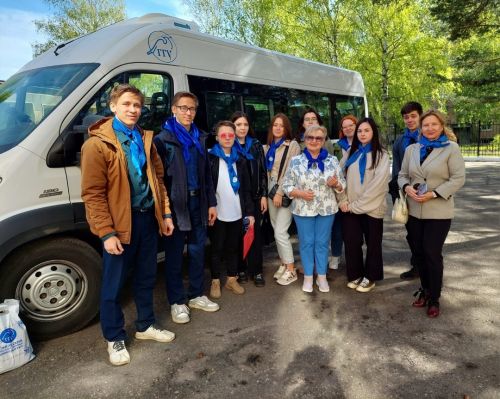 1.Готовы ехать в Замок Детства!