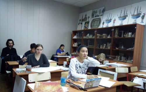 Елмуратова Улжан студентка Казахской национальной академии искусств им. Т.К. Жургенова проходит обучение в ГГУ в рамках академической мобильности