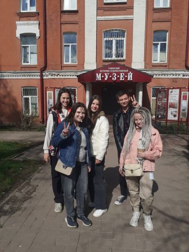 Hv_az2RjRik