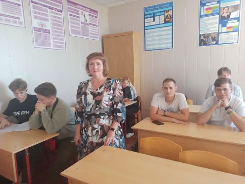 4 курс, куратор О. Г. Попихина