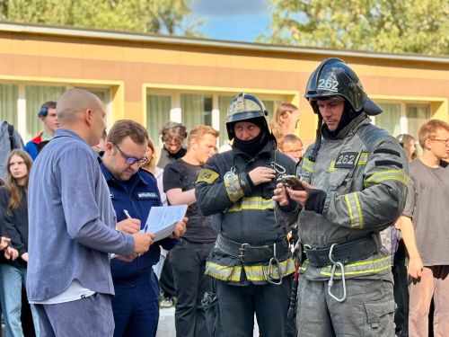 1000052560_processed_by_imagy