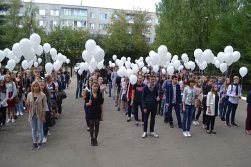 Завершился наш классный час минутой молчания и присоединением к всероссийской памятной акции Помним Беслан