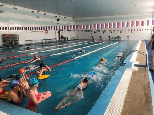 Плавание с использованием спортивного инвентаря