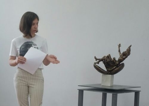 2 Алина Бут с работой Алиса в стране чудес