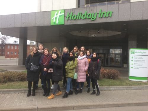 вход в гостиницу Holiday inn Sokolniki