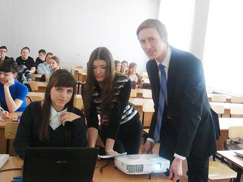 ������-�������